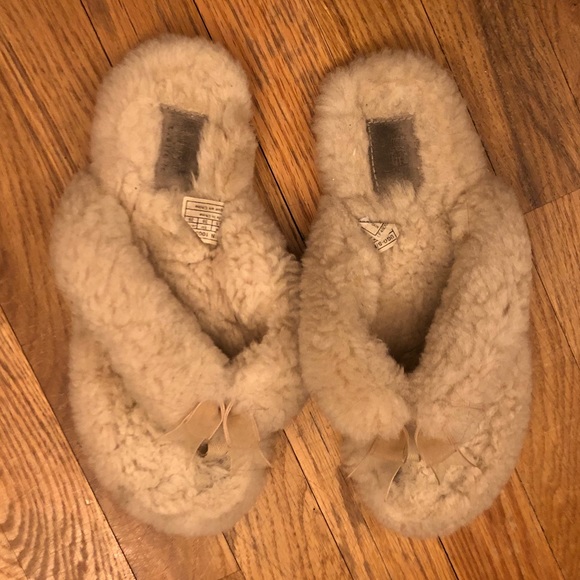UGG Shoes - Ugg Flip Flop Slippers